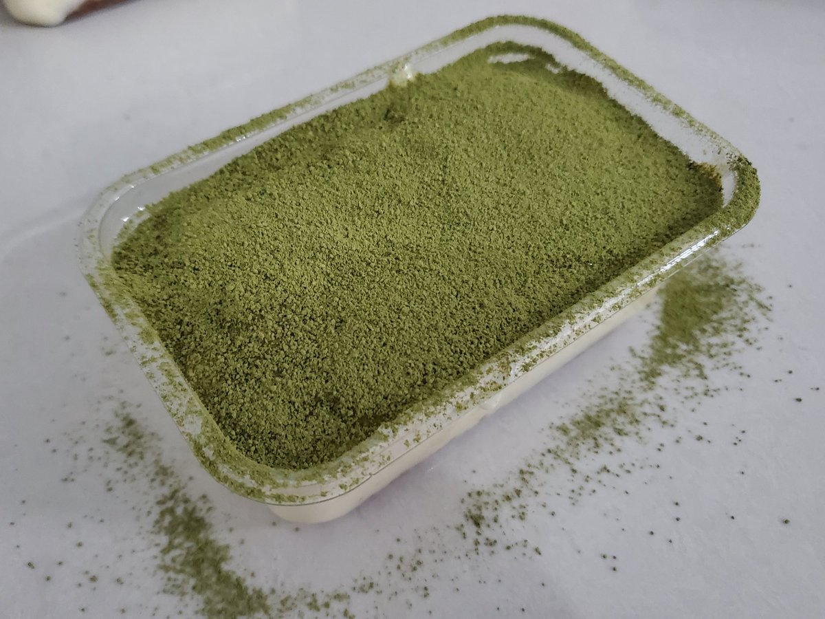 diniperpu's tweet image. I just finished making my first tiramisu with two versions, ori and matcha. I loved it♡