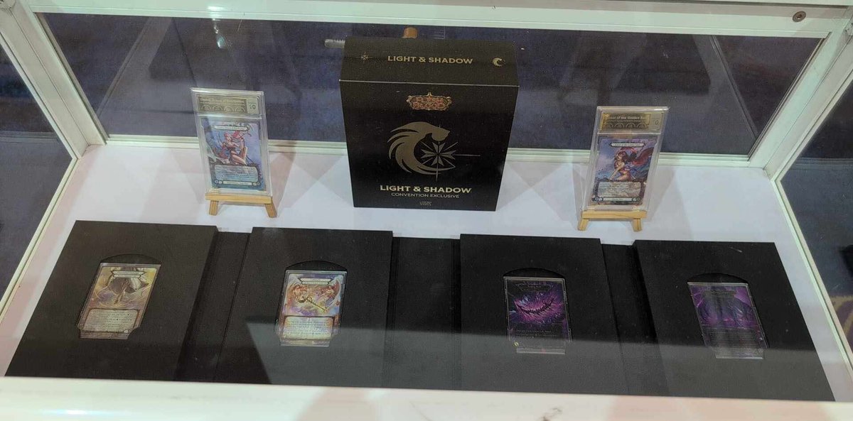 tcgted's tweet image. Omg!!! This would make me get in my car and drive to GENcon... But I am going to be in Auckland during Gencon!!! Haha 😞.
I MUST FIND A WAY!
Shadow is coming back!!
#fabtcg