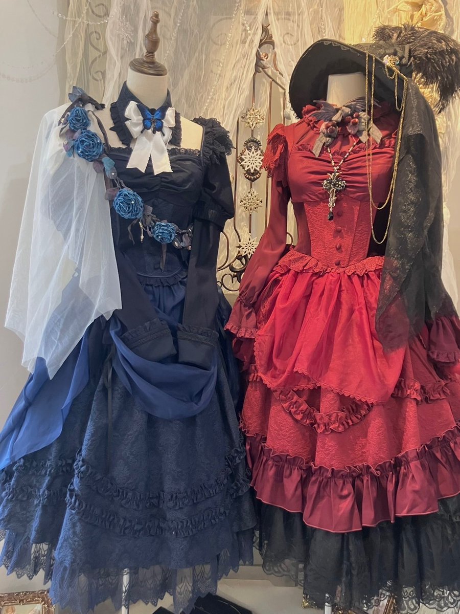 HoshibakoWorks1's tweet image. こんばんは #星箱原宿店 です✦ ⋆ ࣪.
🕊️サマーセールSTART🕊️
本日~8/17まで多数商品10%OFFでお迎えできるチャンス✨
写真の【真夜中の囁き】シリーズのお洋服もお得に買えちゃいます👀
【Summer Happy Bag】
こちらも好評販売中🛍️✨
皆さまのご来店をお待ちしております❣️
