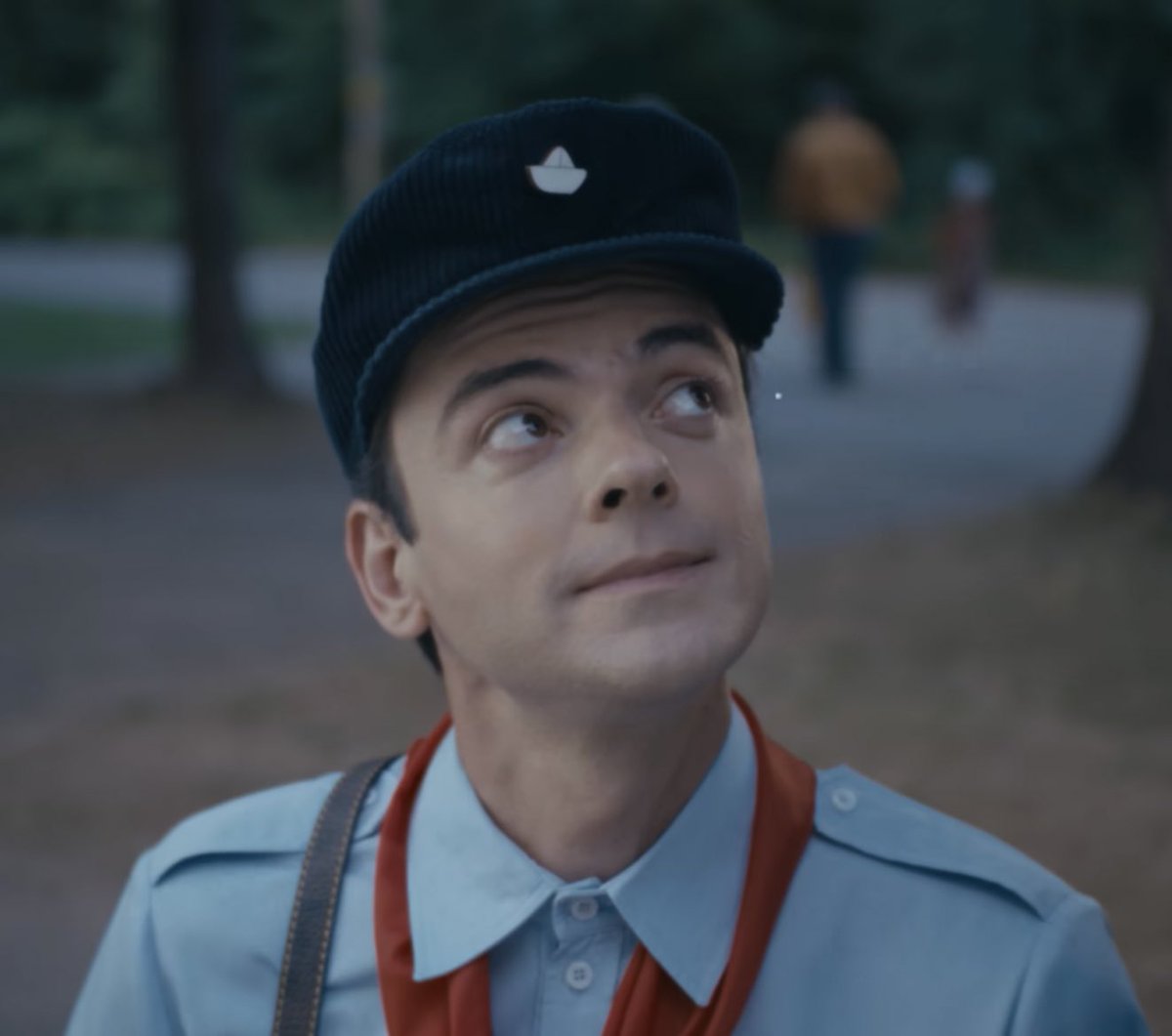 а он на преступников будет охотиться.
на Игоря