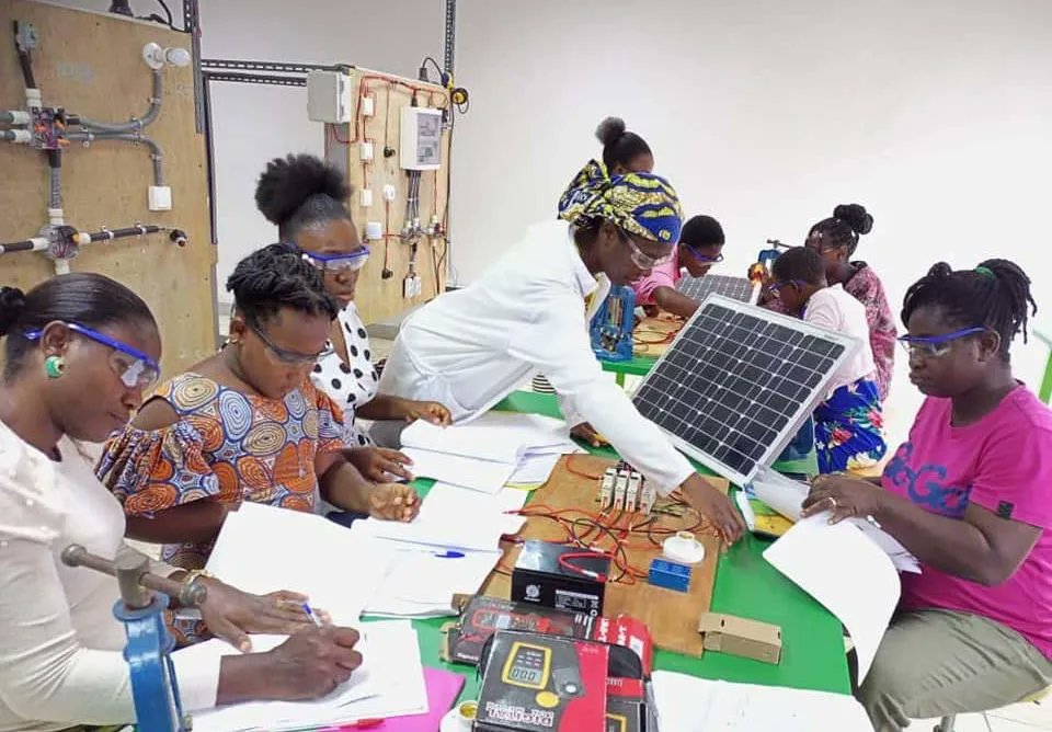 sbinsights_'s tweet image. Female tech founders in Nigeria secure startup support, grant opportunity
smallbusinessinsights.ng/female-tech-fo… @FinTech @tech #grant #Nigerians #tech4all #SupportEachOthers