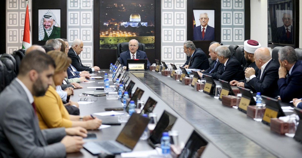 IrePalestine's tweet image. An emergency Cabinet session took place last night in Ramallah where Palestinian Government Ministers discussed Israel's ongoing withholding of Palestinian tax revenues.
The cumulative amount of illegally withheld Palestinian funds has now surpassed 9.1 billion shekels (2.3 BN…