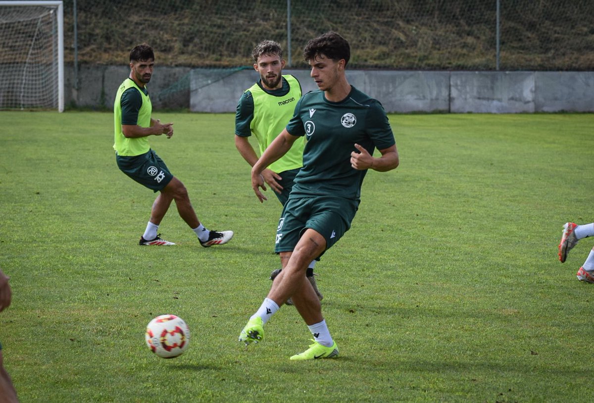 PRETEMPORADA ⚽️|

¡Primera sesión de la temporada 25/26!⚽️

#VamosMiZamora