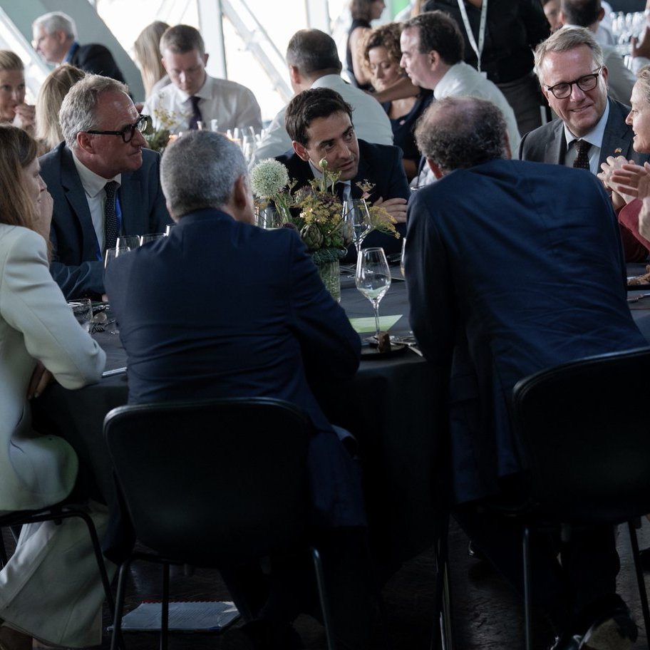 Europe’s future must be sustainable and competitive. Biosolutions hold the key to both. 

Yesterday in Copenhagen, we brought together Europe’s Ministers for Business and Industry, EU Executive Vice-President <a href="/steph_sejourne/">Stéphane Séjourné</a>, and some of the leading biosolutions companies to