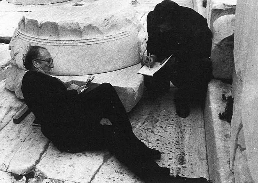 En el 25º aniversario del fallecimiento de Francisco Javier Sáenz de Oíza, recordamos una de las primeras publicaciones de la Fundación Arquia: “Escritos y conversaciones” — libro que recoge las reflexiones más singulares, textos y entrevistas de Oíza.