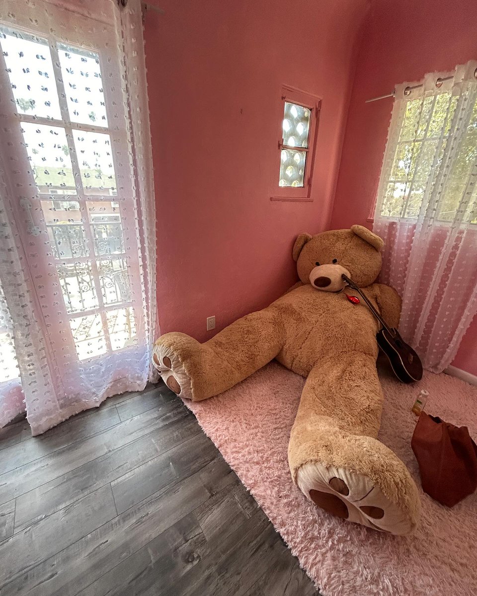 akhan510's tweet image. A little doll, a lot of charm
 #TinyTreasure #CuteCompanion