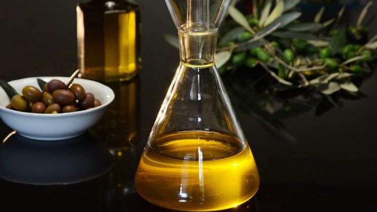 Secretaría de Estado de Comercio (@se_comercio) on Twitter photo 🔝El laboratorio #SOIVRE de Sevilla renueva el reconocimiento internacional del <a href="/iocolivenews/">Olive News</a> por su excelencia en el análisis del aceite de oliva.
🔬 Un aval a la calidad y fiabilidad de sus resultados
🫒 También, un aval a nuestro aceite de oliva.
🔗 bit.ly/3TPNLHI 🔝El laboratorio #SOIVRE de Sevilla renueva el reconocimiento internacional del <a href="/iocolivenews/">Olive News</a> por su excelencia en el análisis del aceite de oliva.
🔬 Un aval a la calidad y fiabilidad de sus resultados
🫒 También, un aval a nuestro aceite de oliva.
🔗 bit.ly/3TPNLHI