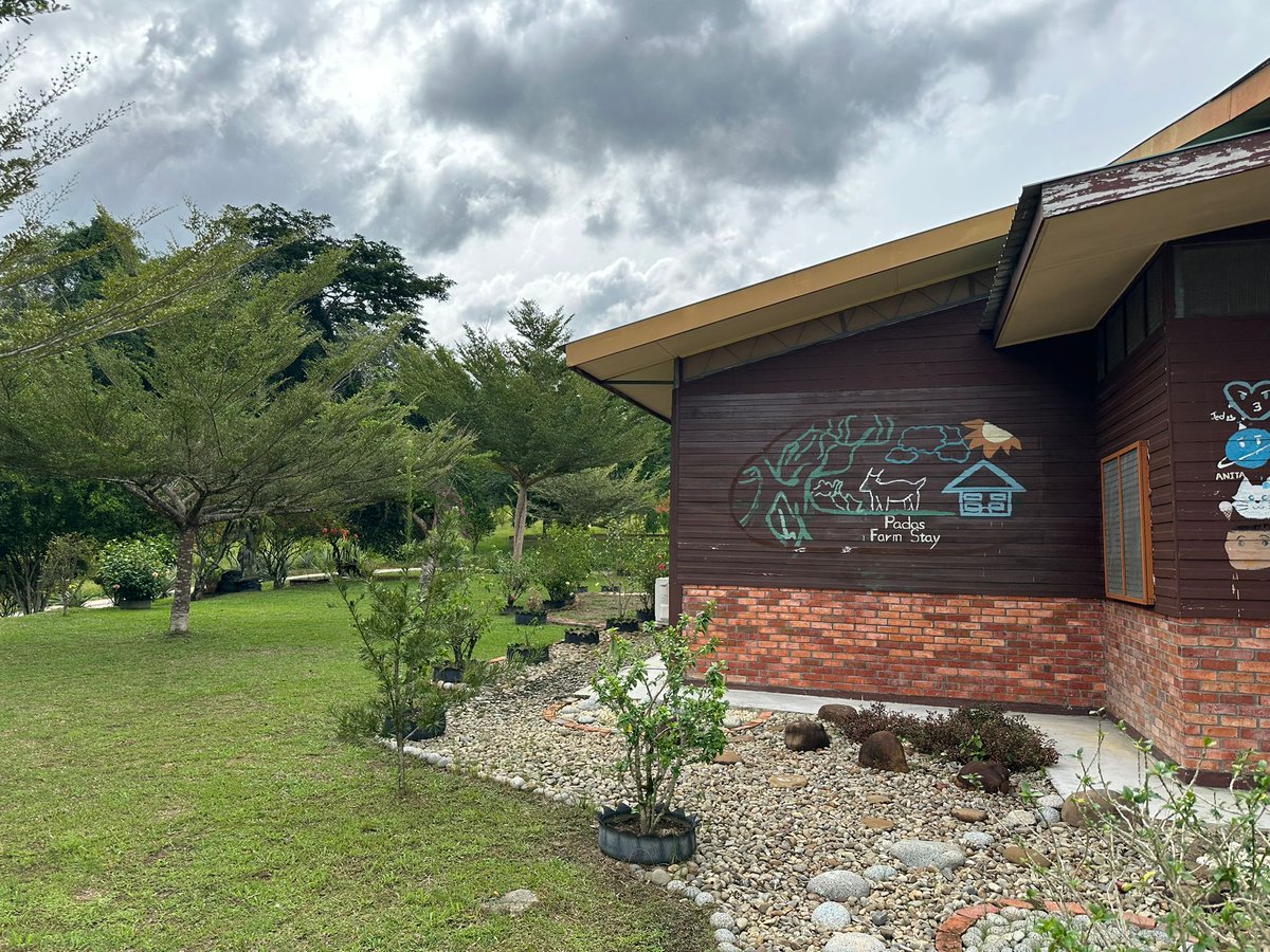 DGS Visits tweet media