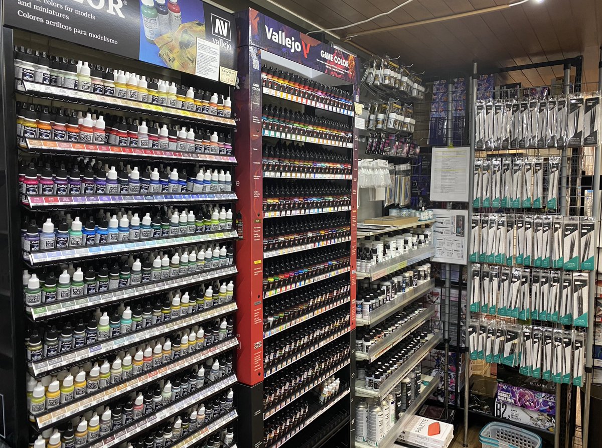 memory_corp's tweet image. 🔸模型とトレカのお店🔸
メモリーコーポレーション
名鉄美合駅より徒歩4分(300m)
駐車場完備(9台)近隣有料駐車場も有り
模型:国内外の塗料メーカー多数取り扱い❗️
AK.ファレホ.シタデル.ウレヒーロー.ガイアノーツ.SHOWUP.フィニッシャーズ.ボーンペイントなどなど
三河No1の品揃えを目指してます✊…