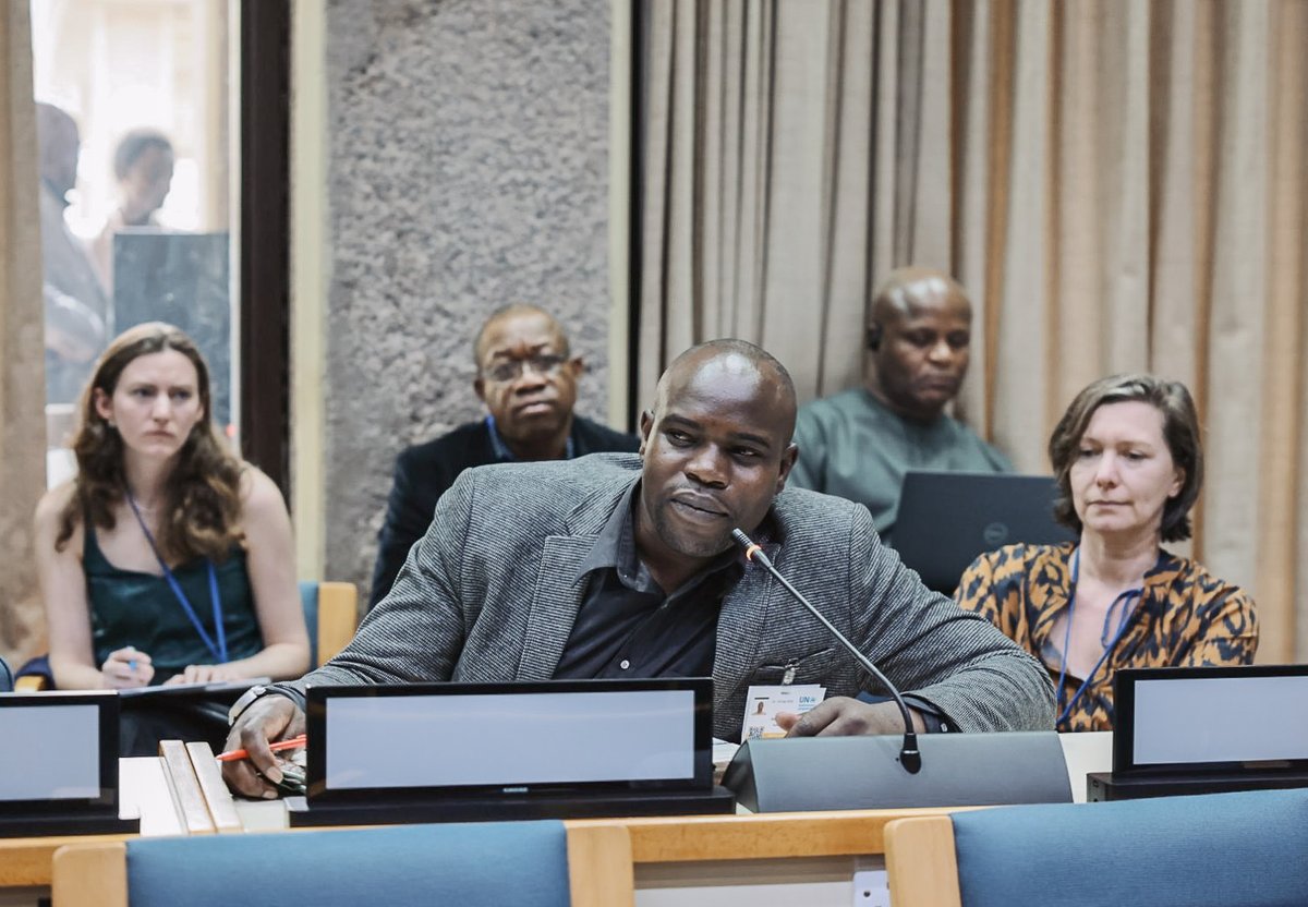 UNODC_ENV's tweet image. This week at #AMCEN20 in Nairobi, @UNODC_EA & @Kmunep convened partners and reps from 🇰🇪🇺🇬🇪🇹 to discuss efforts to #endENVcrime.
Speakers shared real challenges & solutions, prioritizing justice, enforcement & governance.
ℹ️shorturl.at/tInsV #AfricaForNature