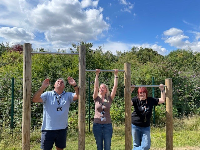 Uni of Northampton Health, Education & Society (@uninhantsfhes) on Twitter photo Our #MentalHealth #Nursing team are making good use of the great weather and 'Trim Trail' around campus - they're in training for the 10K Ultra in Sept to raise cash for <a href="/FrankBrunoFound/">The Frank Bruno Foundation</a>.
Find out more and add to their fundraiser.
justgiving.com/page/iain-schr… Our #MentalHealth #Nursing team are making good use of the great weather and 'Trim Trail' around campus - they're in training for the 10K Ultra in Sept to raise cash for <a href="/FrankBrunoFound/">The Frank Bruno Foundation</a>.
Find out more and add to their fundraiser.
justgiving.com/page/iain-schr…