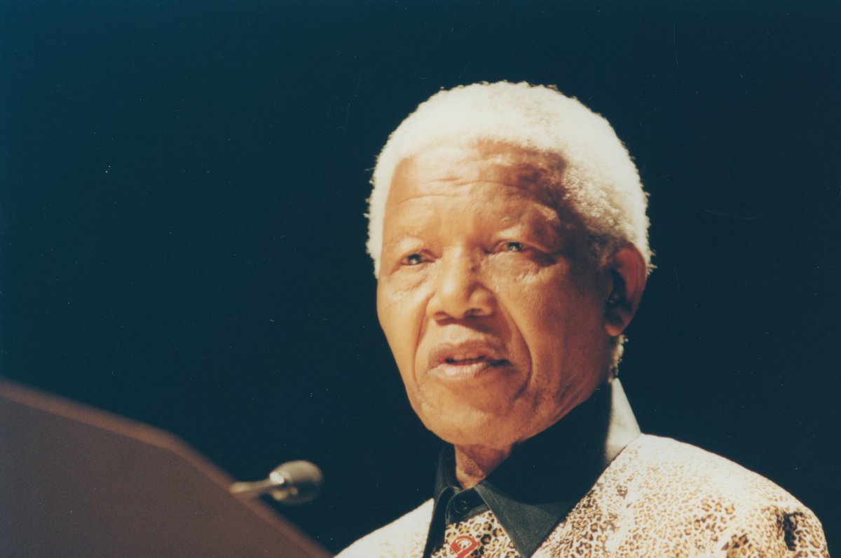 LSEpublicevents's tweet image. On #MandelaDay, we are remembering Nelson Mandela's inspiring speech from his visit to LSE back in the year 2000. 💡
Watch this legacy #LSEEvents moment on our YouTube.
📽 ow.ly/gNxS50Wq2O3