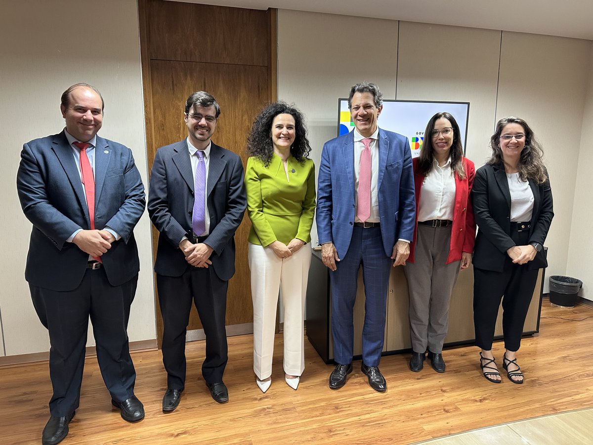 MafaldaDuarte's tweet image. Brazil is home to a coalition of leaders driving the next decade of climate action. Thrilled to meet many of them this week.
The shared purpose was clear. So is the momentum heading into COP30. We must work together to tackle social, economic, and environmental challenges.