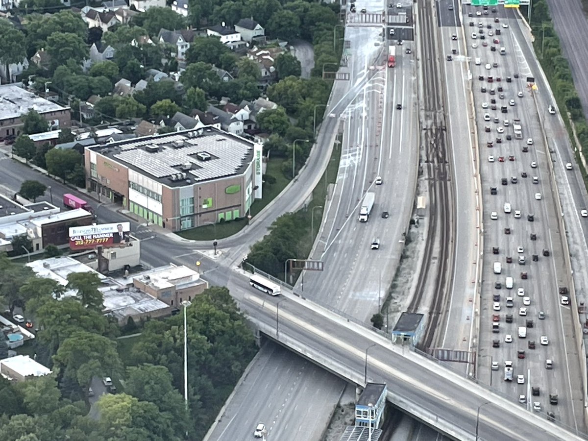 As expected, the OB Kennedy exit to Montrose is now closed and the Kostner exit is now back open as part of the Kennedy work. More on your Friday commute at cbsnews.com/chicago/live