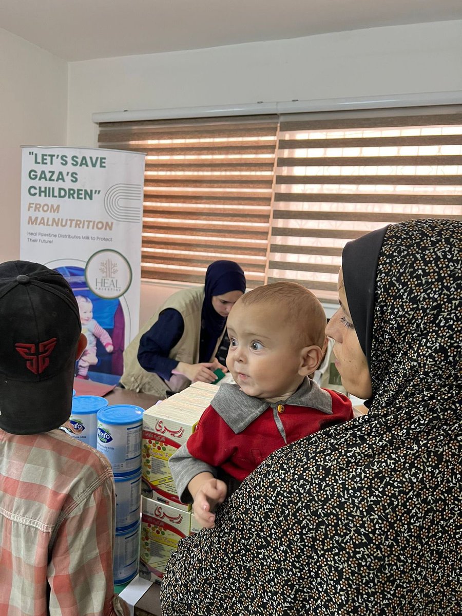 healpalestine_'s tweet image. HEAL Palestine’s nutrition team continues to distribute infant formula, Cerelac, and essential supplements to children facing severe malnutrition.
The team is actively updating beneficiary data to ensure that as many children as possible receive the critical support they need.…