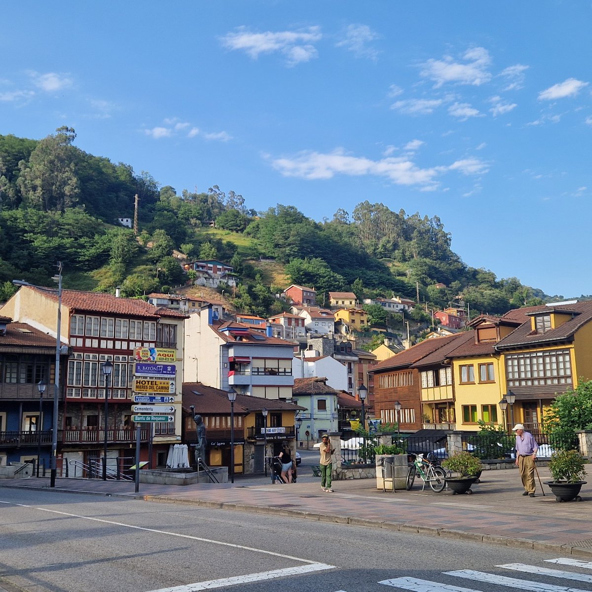 jacobodeuna's tweet image. Happy to have attended the Mieres workshop sites.google.com/view/wnpseio organized by the @SEIO_ES WG on Nonparametric Statistics. Highest scientific level in most enjoyable atmosphere. Thanks to the awesome organizers Arís, Laura, Andrea and Jose! Looking forward the next meeting!!🎓