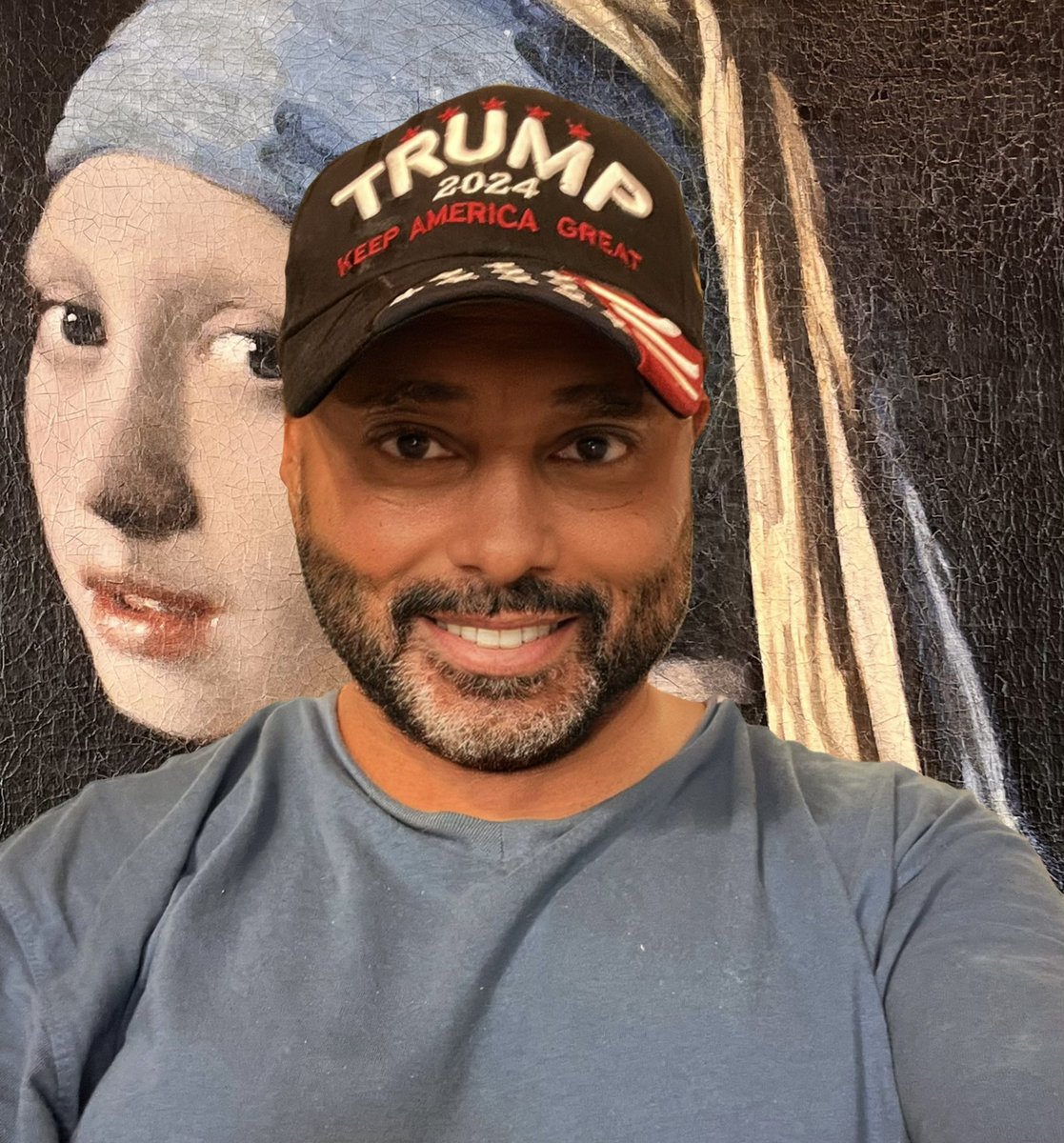 SirBylHolte's tweet image. Last night at dinner in Amsterdam, my two Trump-supporting friends and I had an argument over the Epstein List.
SEBASTIAN: “There is no list but even if there is, if there’s people on the list who didn’t do bad stuff you should not publish the list because innocent people might…