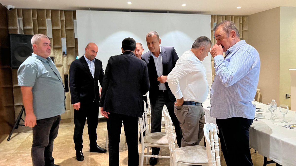 Haksız ve hukuksuzca tutuklanan Adana Büyükşehir Belediye Başkanımız Zeydan Karalar’ın yerine başkan vekili seçimi için Adana’mıza gelen Parti Meclisi Üyelerimiz Ali Haydar Hakverdi ve Baran Bozoğlu’nu, İl Başkanımız Anıl Tanburoğlu ile karşıladık.