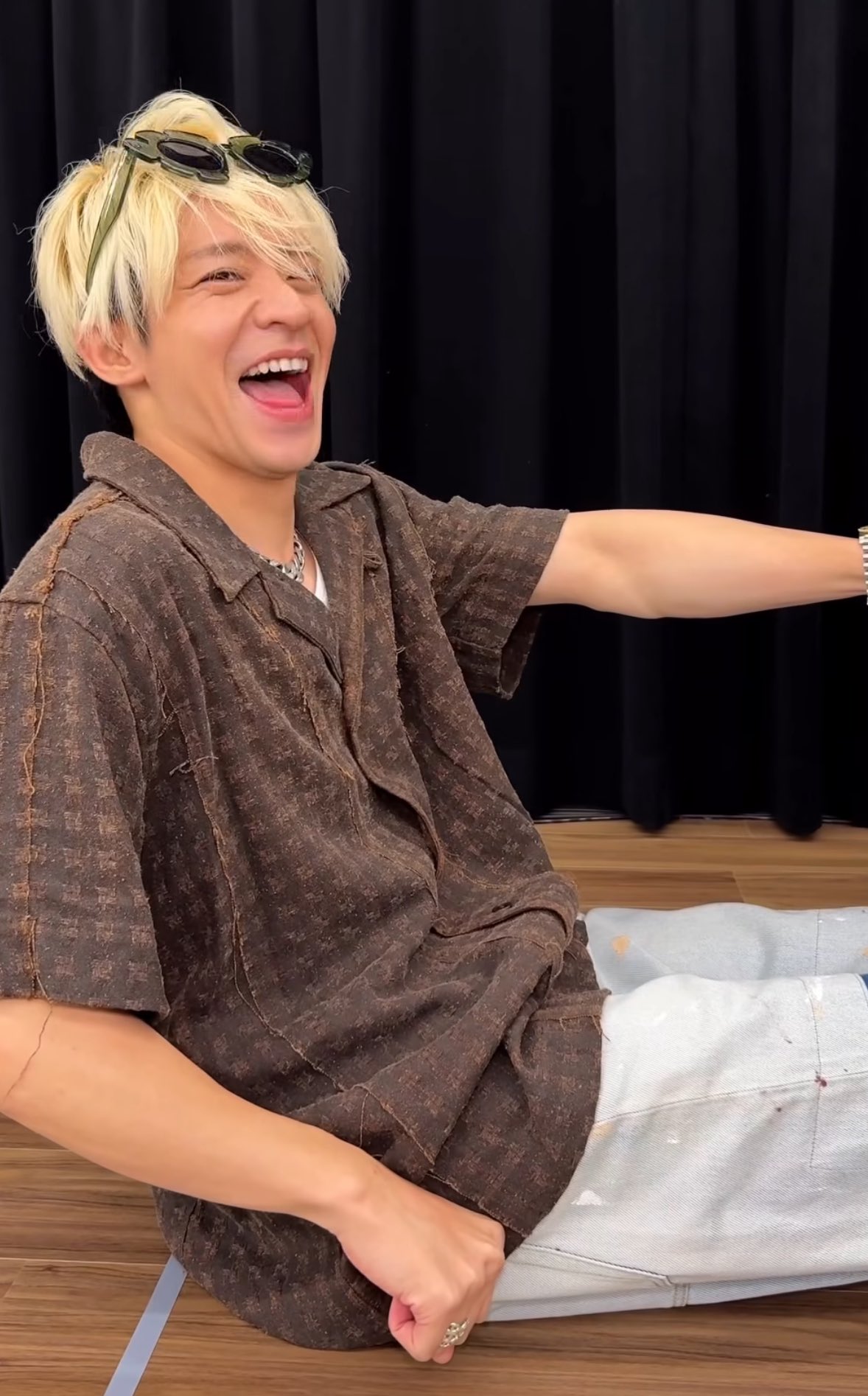 岸優太 PVC Number_i岸優太「Numero TOKYO」カバー初登場 “日常と非日常”に