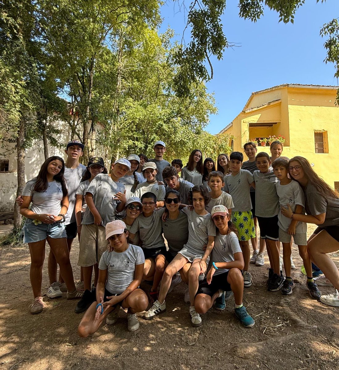 🌍 Demà posem punt i final a les Aventures.Cor d’estiu 2025 💚⁣Hem viscut una setmana plena d’experiències inoblidables i encara ens queda alguna més per descobrir!⁣✨⁣⁣⁣
⁣⁣⁣
#conviureambunacardiopatia #colòniesinclusives #colòniesterapèutiques