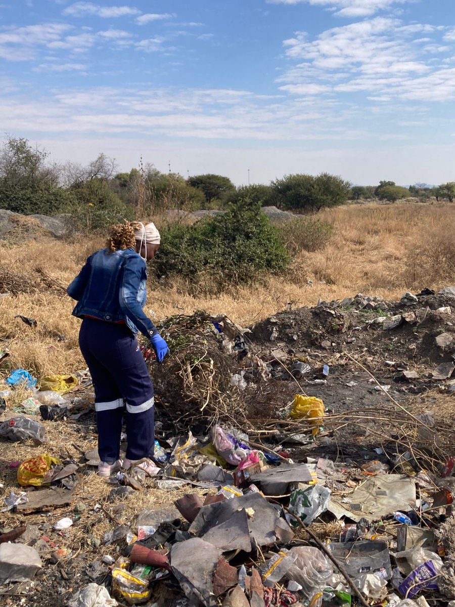 Young people in Marikana took action this #MandelaDay by cleaning up illegal dumping sites in their community. 
67 minutes of service. A lifetime of impact. 
#MandelaDay2025 #AfrikaTikkun #YouthInAction #67Minutes