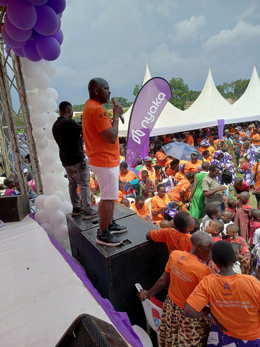 Twejaka's tweet photo. Salutes to the amazing people of Kanungu! 👏🏿 We've spoken up, now let's take action! Let's commit to #endSGBV - none of us should be a perpetrator. #NyakaSGBVWalk2025 https://t.co/hARq3h4Q8W
