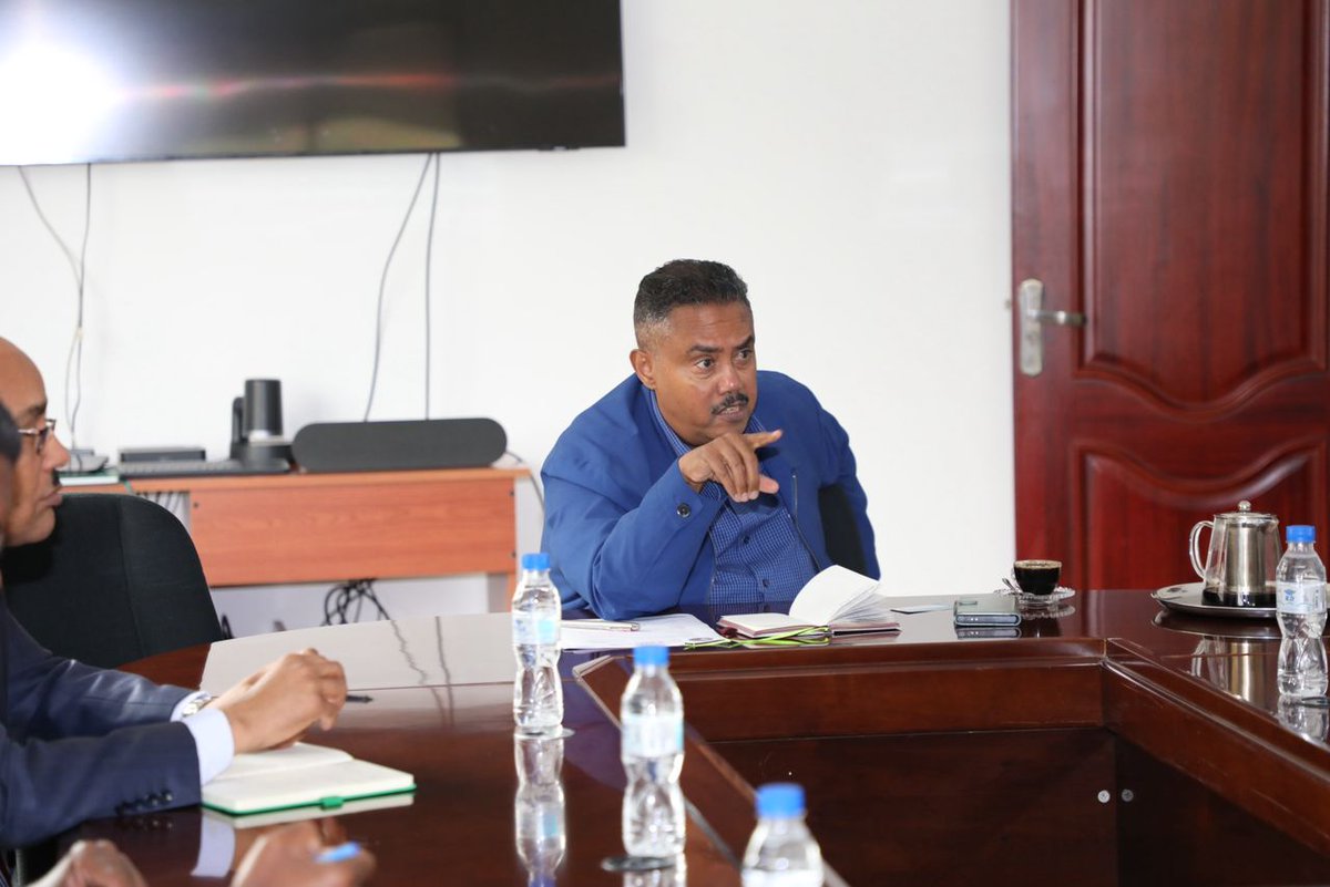 AbebeMuluneh's tweet image. Today, I welcomed a delegation from the National Rehabilitation Commission of Ethiopia. We deliberated on peace advocacy, capacity building and support for Ethiopia’s Disarmament, Demobilisation &amp;amp; Reintegration (DDR) process.
#IGAD #Ethiopia #DDR #Peace