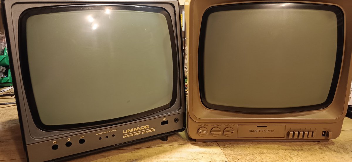 RetroNora7734's tweet image. How to fix any monochrome monitor made in Polish People's Republic:
Find out on what model of BW TV set it is based, buy that TV for cheap. You're done.