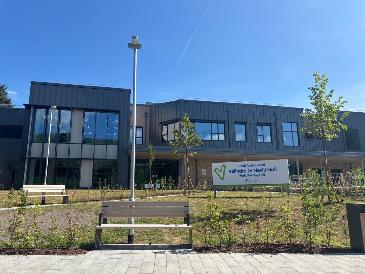 VelindreCS's tweet image. 🎉 We are delighted to share that, as of June 2025, the Velindre @ Nevill Hall Radiotherapy Unit is open and operational -  increasing our service&apos;s capacity to deliver radiotherapy treatments by 20%.

📽 youtu.be/D7R4dWgftaQ