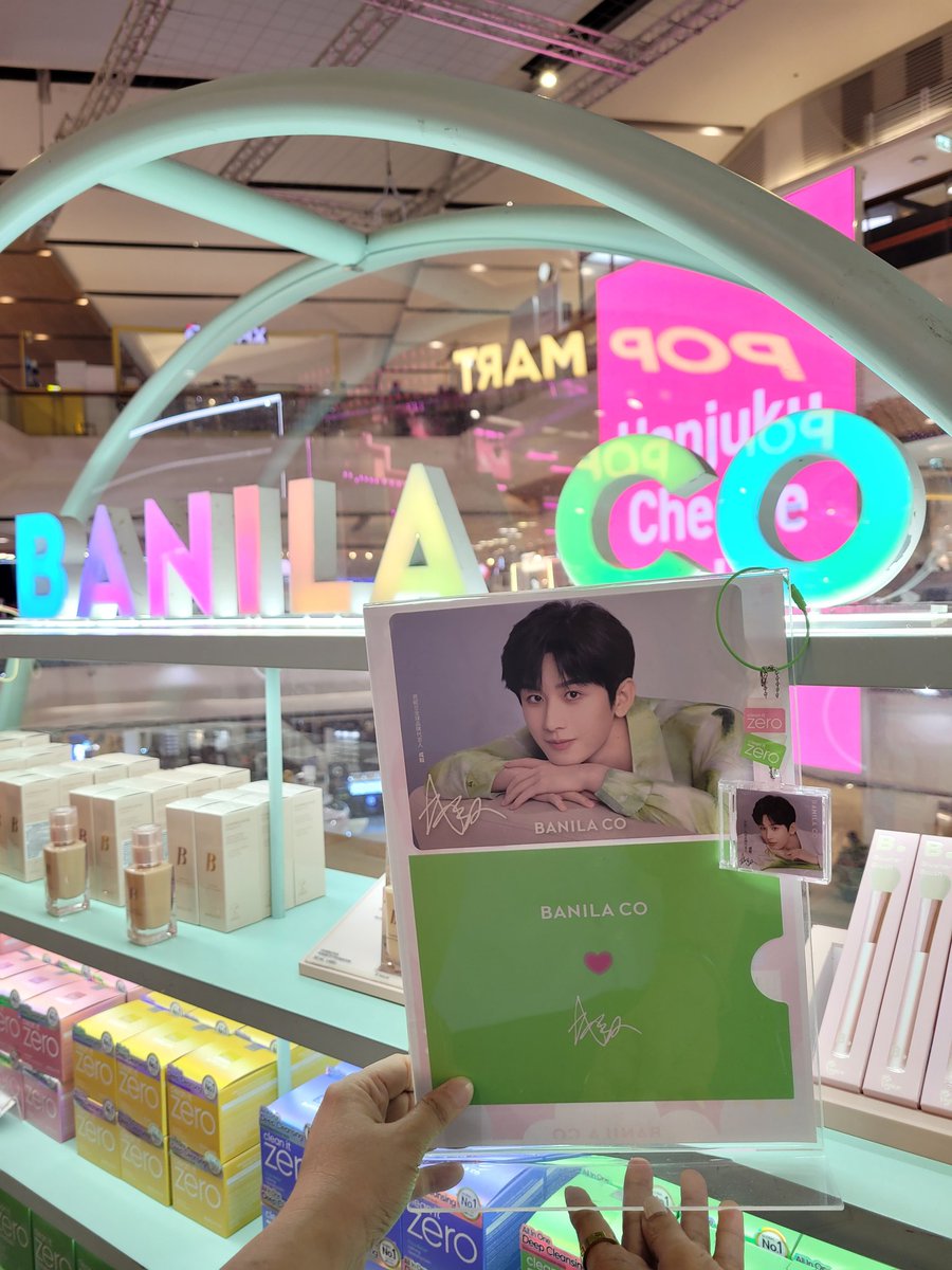 WAk2524's tweet photo. เมื่อ 𝐁𝐀𝐍𝐈𝐋𝐀 𝐂𝐎 มี 𝐂𝐇𝐄𝐍𝐆 𝐘𝐈
เราก็ต้องมี 𝐁𝐀𝐍𝐈𝐋𝐀 𝐂𝐎
#BanilaCo #BanilaCoThailand #BANILACOCHENGYI #cleanitzero #cleansingbalm #CHENGYI #成毅 #เฉิงอี้ https://t.co/AiGUCwqX4I