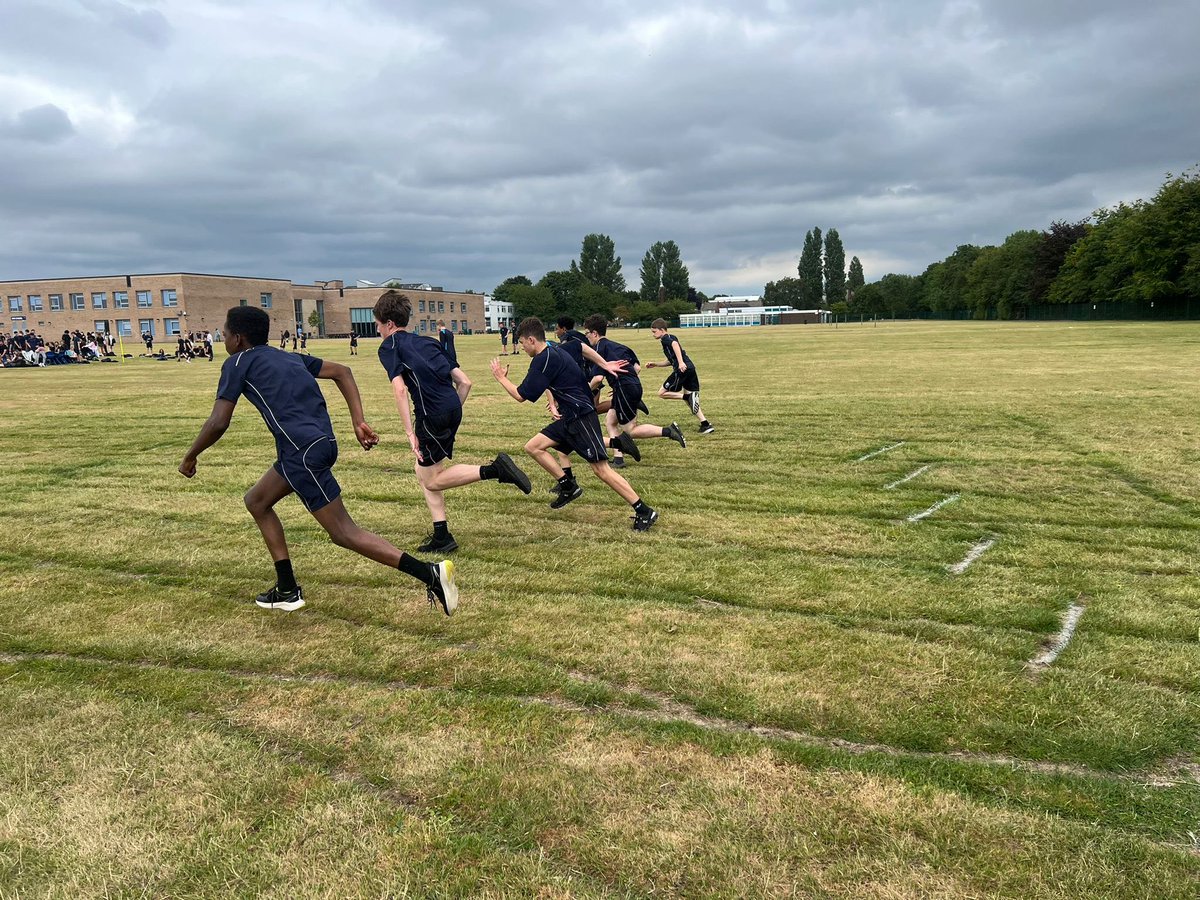 MaghullHighsch's tweet image. Day 2 Sports Day Complete! 📷
A huge congratulations to everyone who took part.
Overall Winners for each Year Group 📷📷
7RM: 126 points
8JP: 153 points
9SF: 156 points
10PE: 128 points
A well done to Lola. P &amp;amp; Sonny. W for winning the Victix/Victor Ludorum.