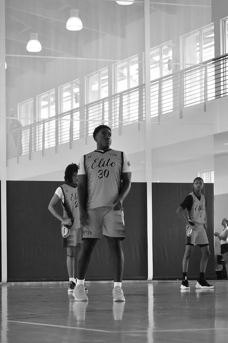HarrisCharles28's tweet photo. Been on the road lately, trying to put the city on the map📍 https://t.co/5jmr7uagq4