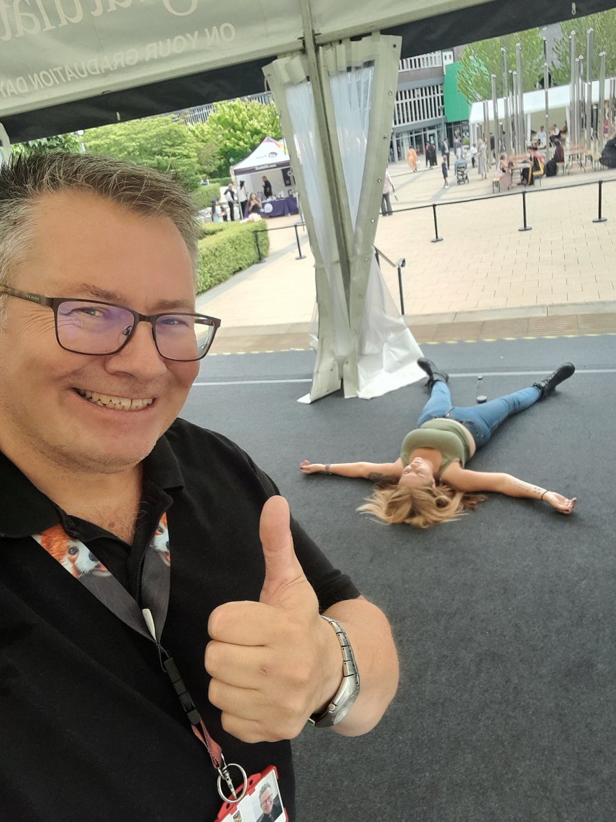 1StevieKilner's tweet image. Final day of summer graduations with Nicky and the team and EVERYTHING.........is under control 👍