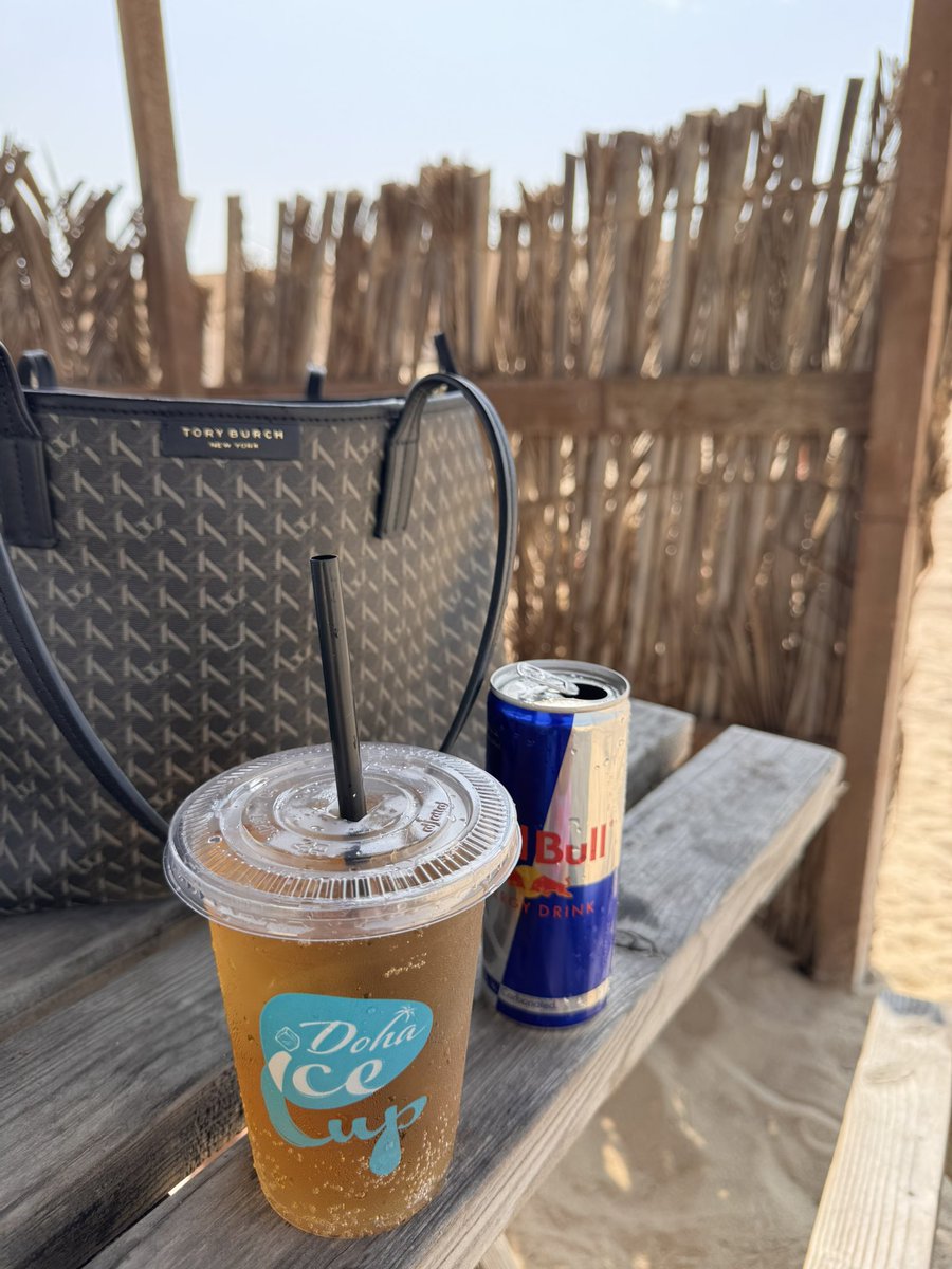 Lost in the waves🐚🌊