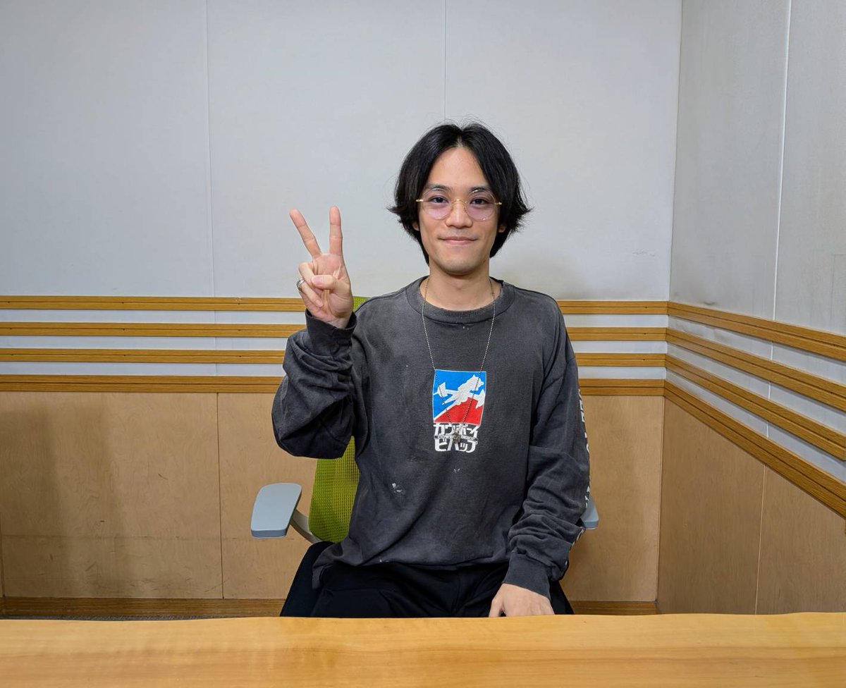 本日の #ビビビ もありがとうございました📻⚡

皆さんは餃子は何派ですか🥟？
そんなメールもお待ちしてます🤭

来週の放送も楽しくビビビっと
#スギ薬局 の情報をお届けします！
お楽しみに🙌

#小野賢章