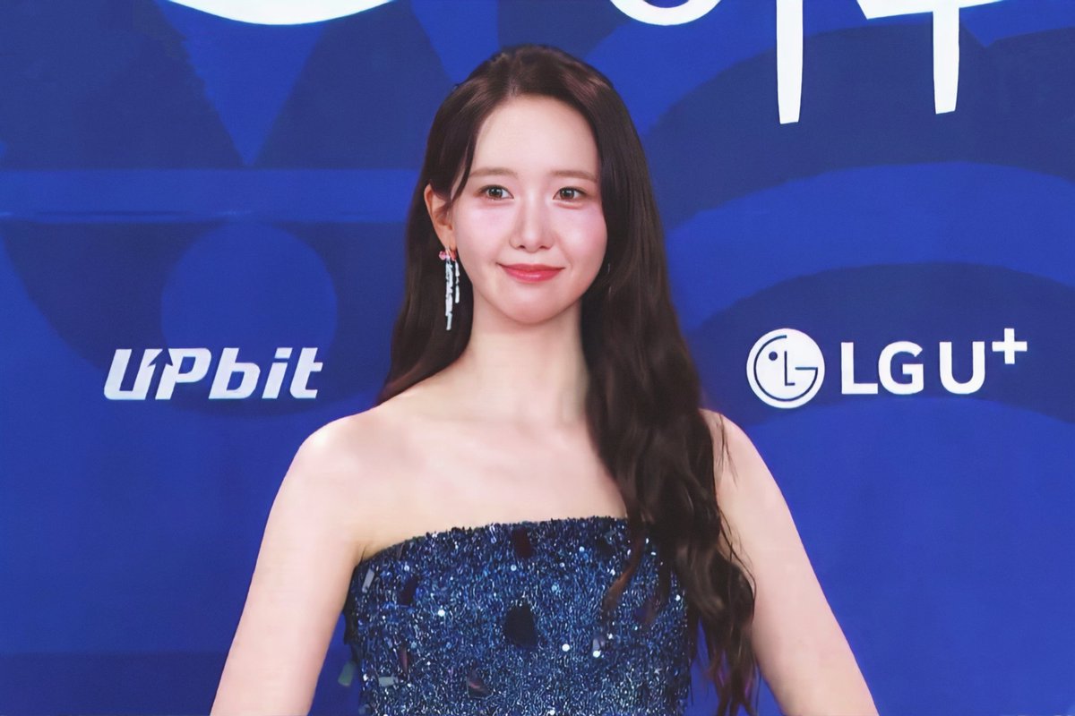 GG8_EDIT's tweet image. 250718 제4회 청룡시리즈어워즈 레드카펫 윤아 

#윤아 #YOONA