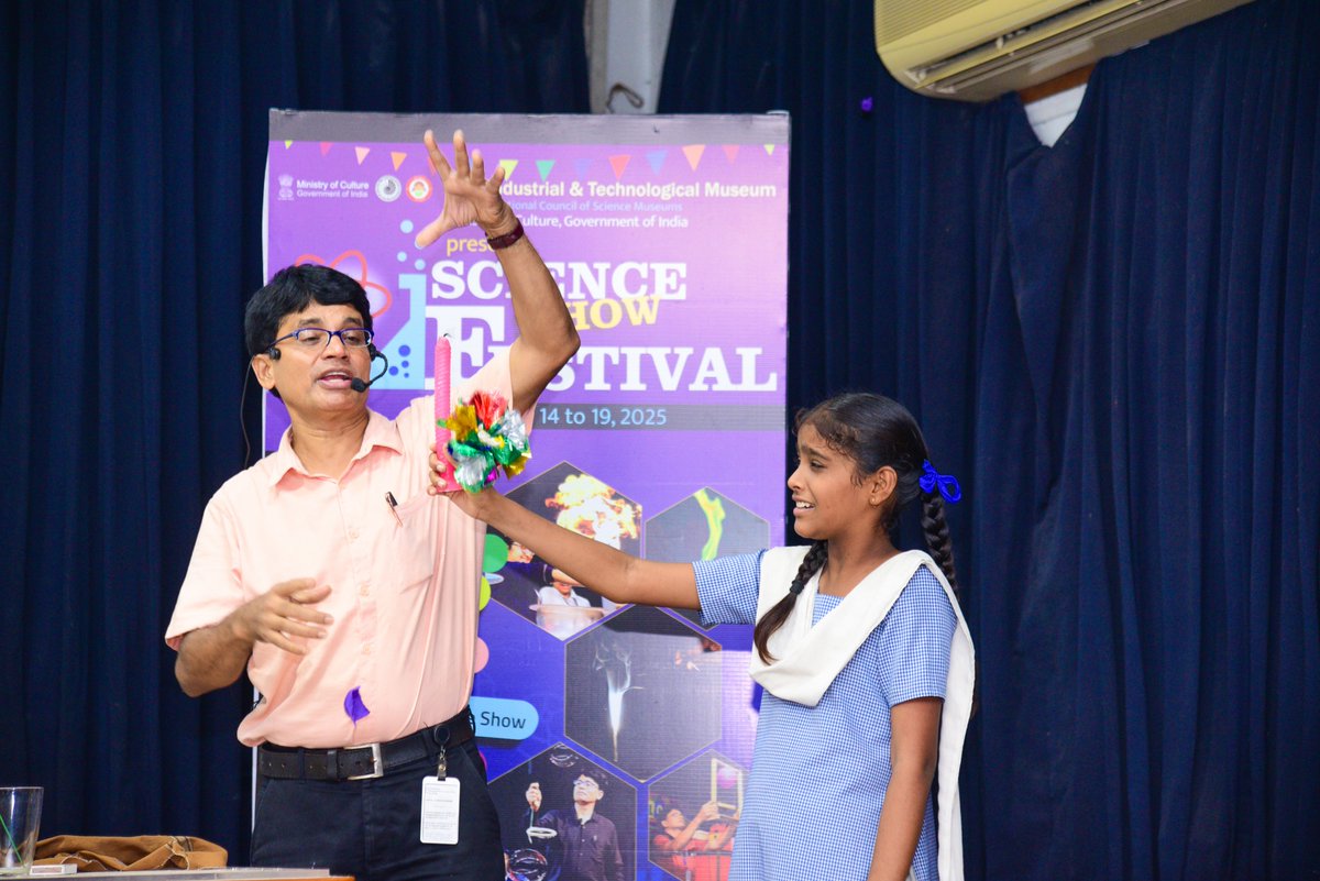 BITMKolkata's tweet image. Day-5 of #ScienceShowFestival featuring #ScienceDemonstrationLecture on #Friction and #ScienceMagicShow for students from #TheFutureFoundationSchool, #BDMInternational and #OurLadyQueenOftheMissionsSchool at @BITMKolkata, a Unit of @ncsmgoi, @MinOfCultureGoI - on July 18, 2025.