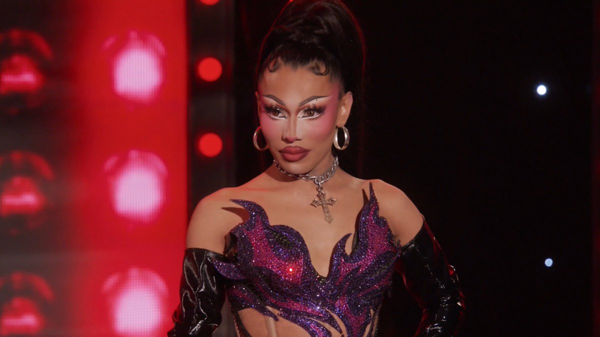 abcdefvoo's tweet image. I think I&apos;ve seen this film before

#DragRace #AllStars10
