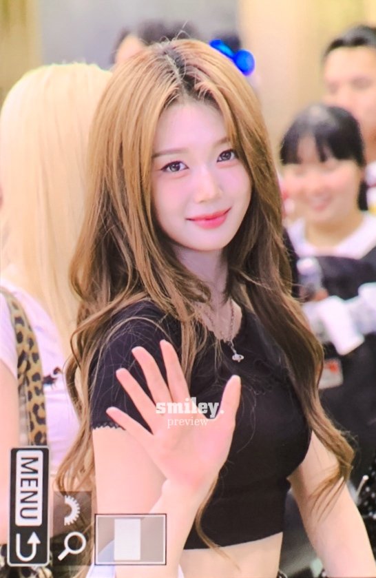 happyvirus_s8's tweet image. 250718 출발!

#tripleS #트리플에스 
#공유빈 #Yubin #유빈