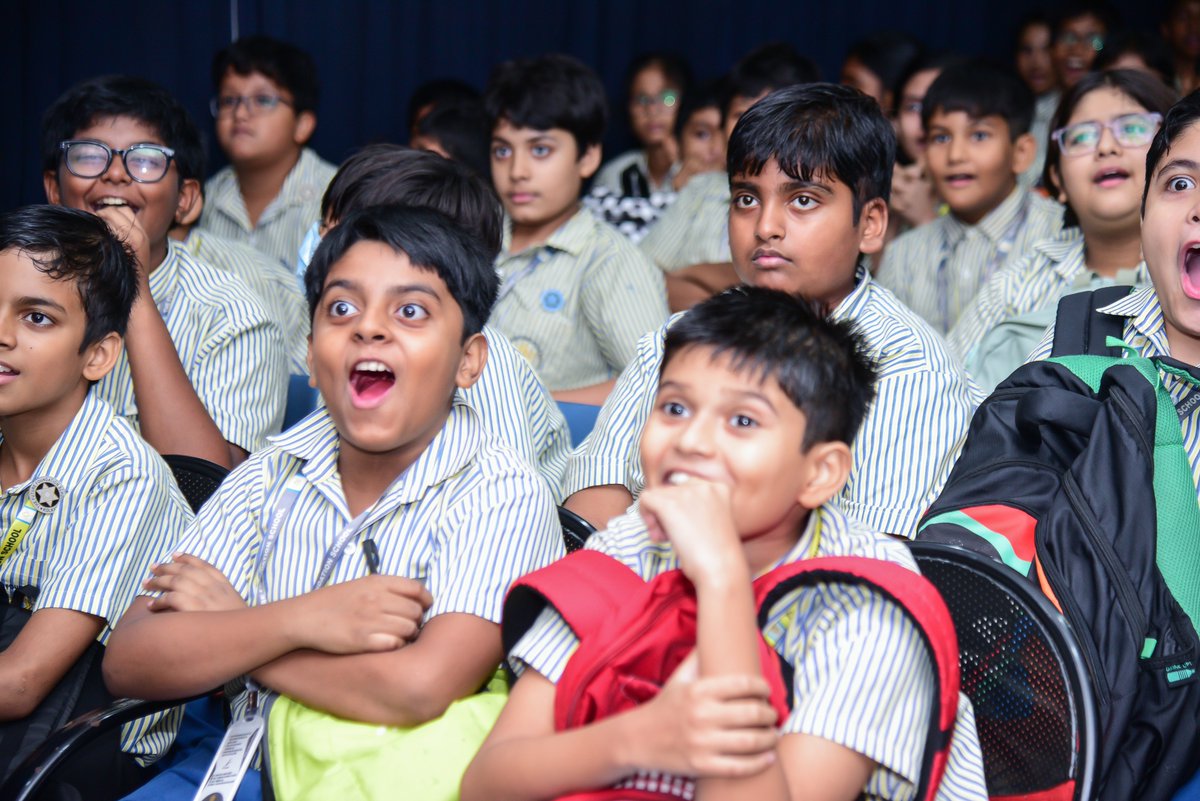 BITMKolkata's tweet image. Day-5 of #ScienceShowFestival featuring #ScienceDemonstrationLecture on #Friction and #ScienceMagicShow for students from #TheFutureFoundationSchool, #BDMInternational and #OurLadyQueenOftheMissionsSchool at @BITMKolkata, a Unit of @ncsmgoi, @MinOfCultureGoI - on July 18, 2025.
