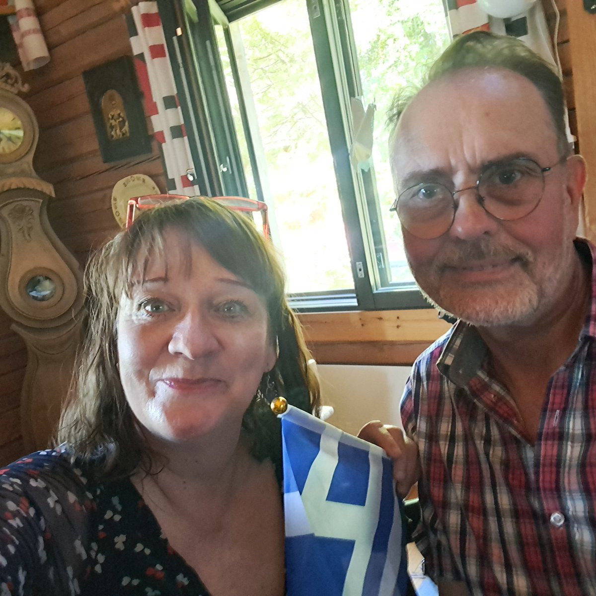 Minna Halme (@mihalme) on Twitter photo Saatiin houkuteltua <a href="/KauhanenJussi/">Jussi Kauhanen 🌼</a> Kuopion Kreikan ystävien retkelle Arkkipiispan kesäasunnolle Pielavedelle #kreikanystävätkuopio Saatiin houkuteltua <a href="/KauhanenJussi/">Jussi Kauhanen 🌼</a> Kuopion Kreikan ystävien retkelle Arkkipiispan kesäasunnolle Pielavedelle #kreikanystävätkuopio