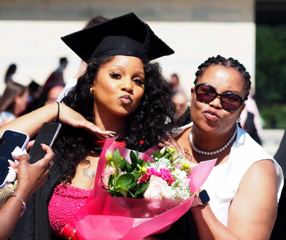 Uni_of_Essex's tweet image. That's it for #EssexGraduation 2025!
It’s been a week of accomplishments, heartfelt celebrations, and memories that will last a lifetime. Congratulations to our awesome Class of 2025.
Find more photos from the day: brnw.ch/21wUfZc