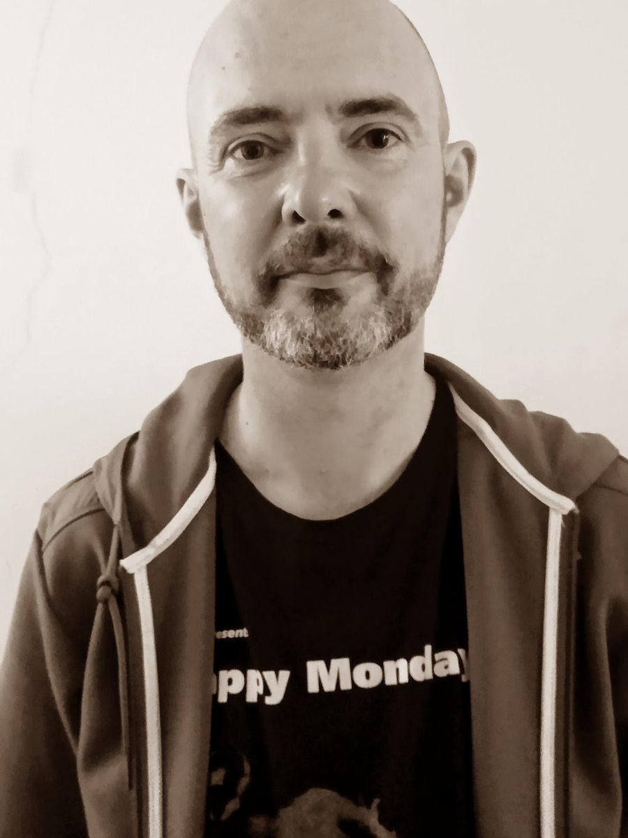 aen1mpo's tweet photo. Latest up from Spoken Label tiktok (Author / Poet Podcast) with a full length Podcast to follow in a few days, the long overdue return off our friend,
Peter Humphreys, author off 'Adrift'
https://t.co/3wDqdm988L
#tiktok #author #writer #writerpodcast #authorpodcast https://t.co/DfFLfGSUtl
