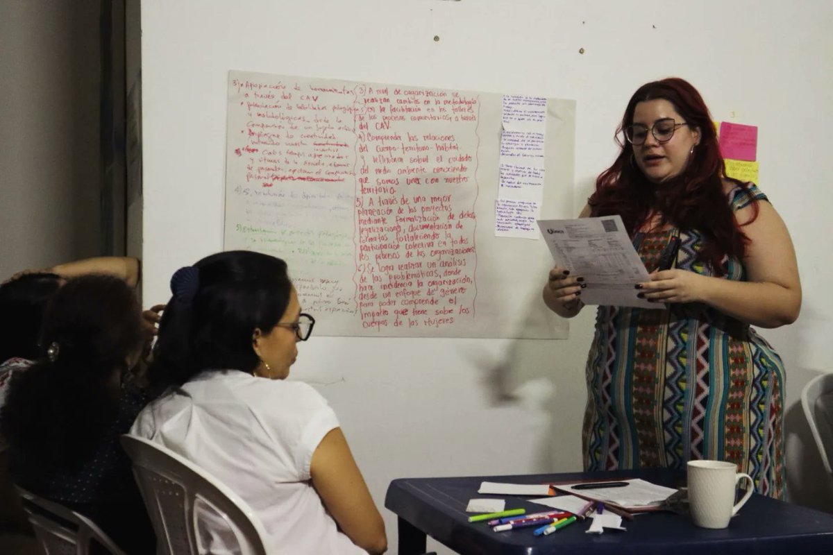 cdrcorporacion's tweet image. Sesión de Evaluación de la Estrategia de Formación para Formadoras.
📣 LO QUE MÁS RESONÓ: Los "Ciclos de aprendizaje por la vivencia" como una brújula 🧭 para afianzar, aterrizar y orientar los procesos de transformación que lideran en sus territorios.🌀
#LaEstrategiaEsElCuidado