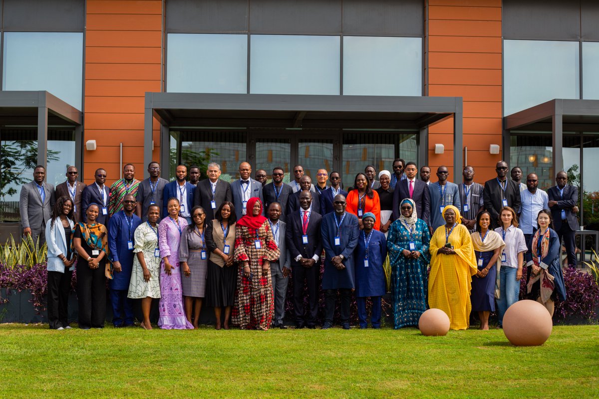 PasteurDakar's tweet image. 𝐖𝐀-𝐑𝐂𝐂𝐍 𝐤𝐢𝐜𝐤𝐬 𝐨𝐟𝐟 in Diamniadio! On July 15–16, @PasteurDakar hosts the 1st regional meeting to boost biomanufacturing skills across West Africa, with @AfricaCDC & partners.
Together for a resilient, skilled health ecosystem!
#WARCCN #Biomanufacturing #AfricaCDC