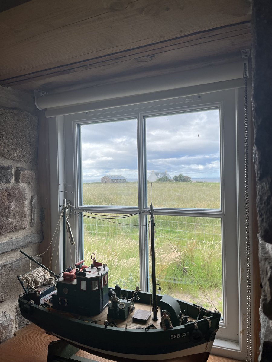 AndrewJamesGre3's tweet image. Survived the Bealach na Bà (again) and arrived at the sweetest cottage in Applecross to finish my edits DI Corstorphine Book 3, continue my standalone project and make a start on DI Corstorphine Book 4 – unless the drink gets to me first.
Goddamn the life of a writer is hard!
