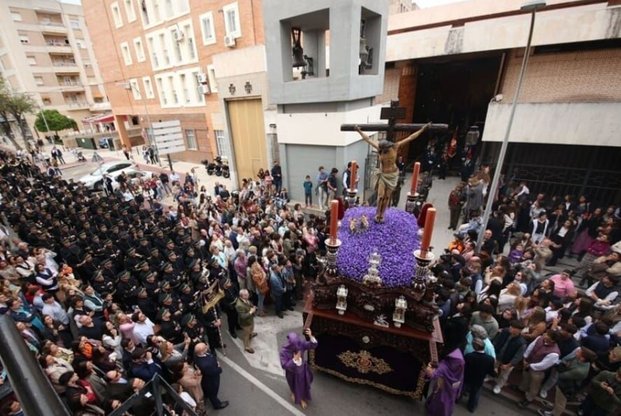 La Hermandad de la Defensión de Jerez incorpora a la prestigiosa Banda de Cornetas y Tambores Presentación al Pueblo para su estación del Martes Santo