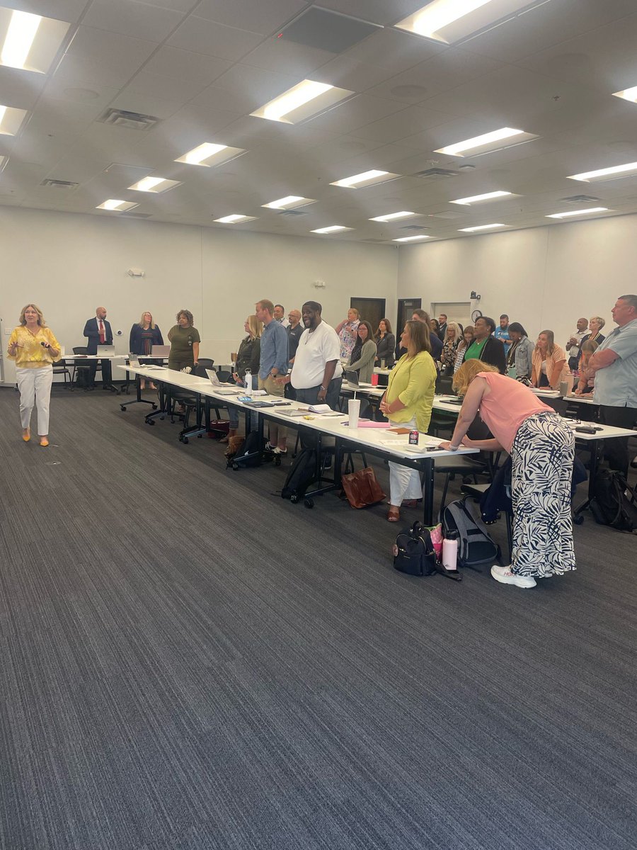 Dr. Kenny Rodrequez (@krodrequez) on Twitter photo It is always a good time to learn and have fun when itās Law Day! Amazing group of <a href="/GrandviewCSD4/">Grandview C-4 School District</a> leaders gearing up for the start of the 2025 school year by learning from the best in the business! <a href="/GuinMundorfKC/">Guin Mundorf</a> It is always a good time to learn and have fun when itās Law Day! Amazing group of <a href="/GrandviewCSD4/">Grandview C-4 School District</a> leaders gearing up for the start of the 2025 school year by learning from the best in the business! <a href="/GuinMundorfKC/">Guin Mundorf</a>