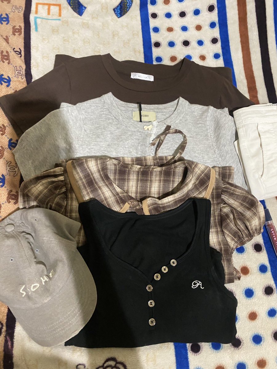 ⋆౨ৎ˚ รับฝากขายเสื้อผ้า 🥣 𓈒゚ tweet media