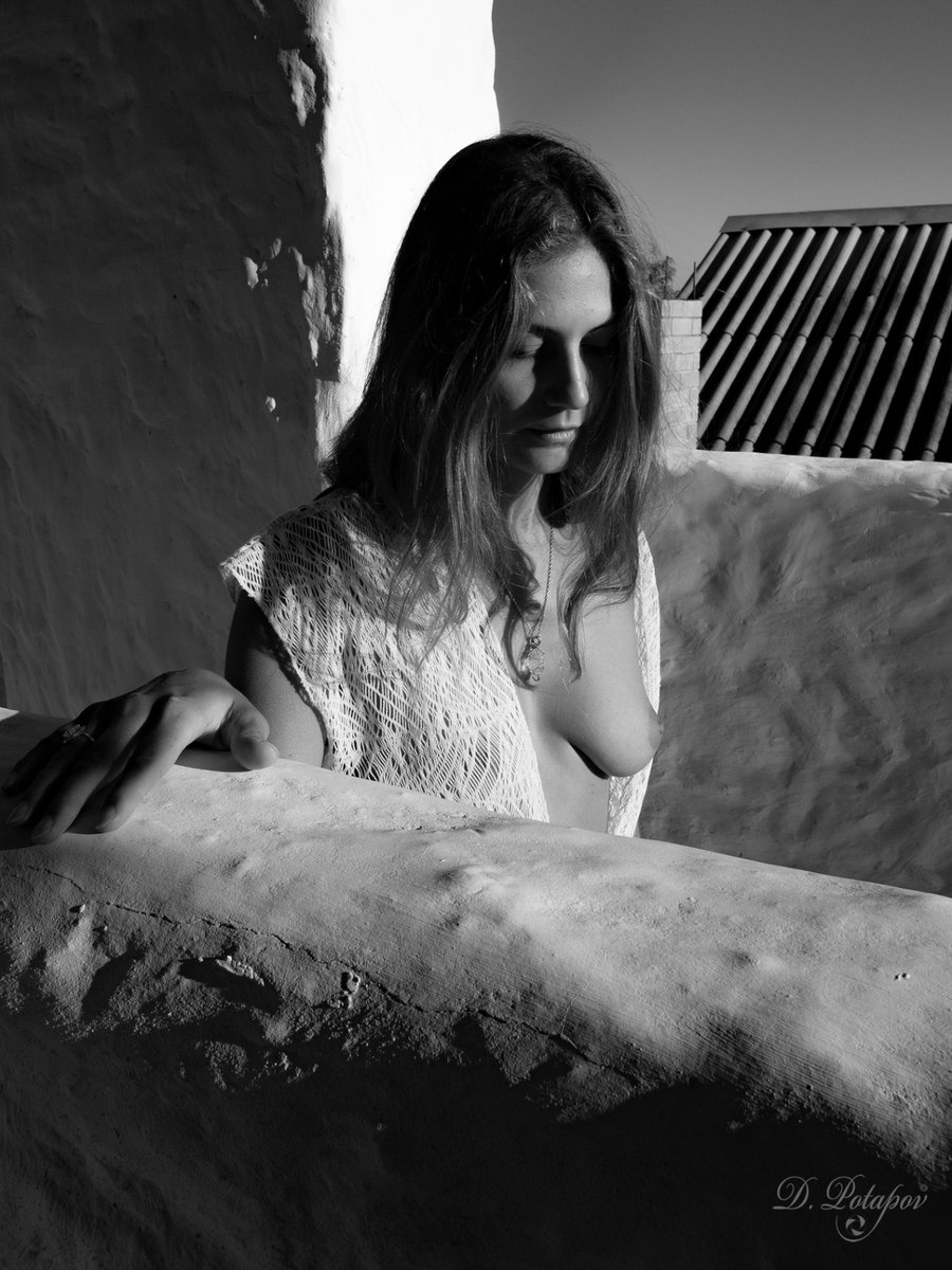 #aesthetic #girls #photography #blackandwhite 

D. Potapov